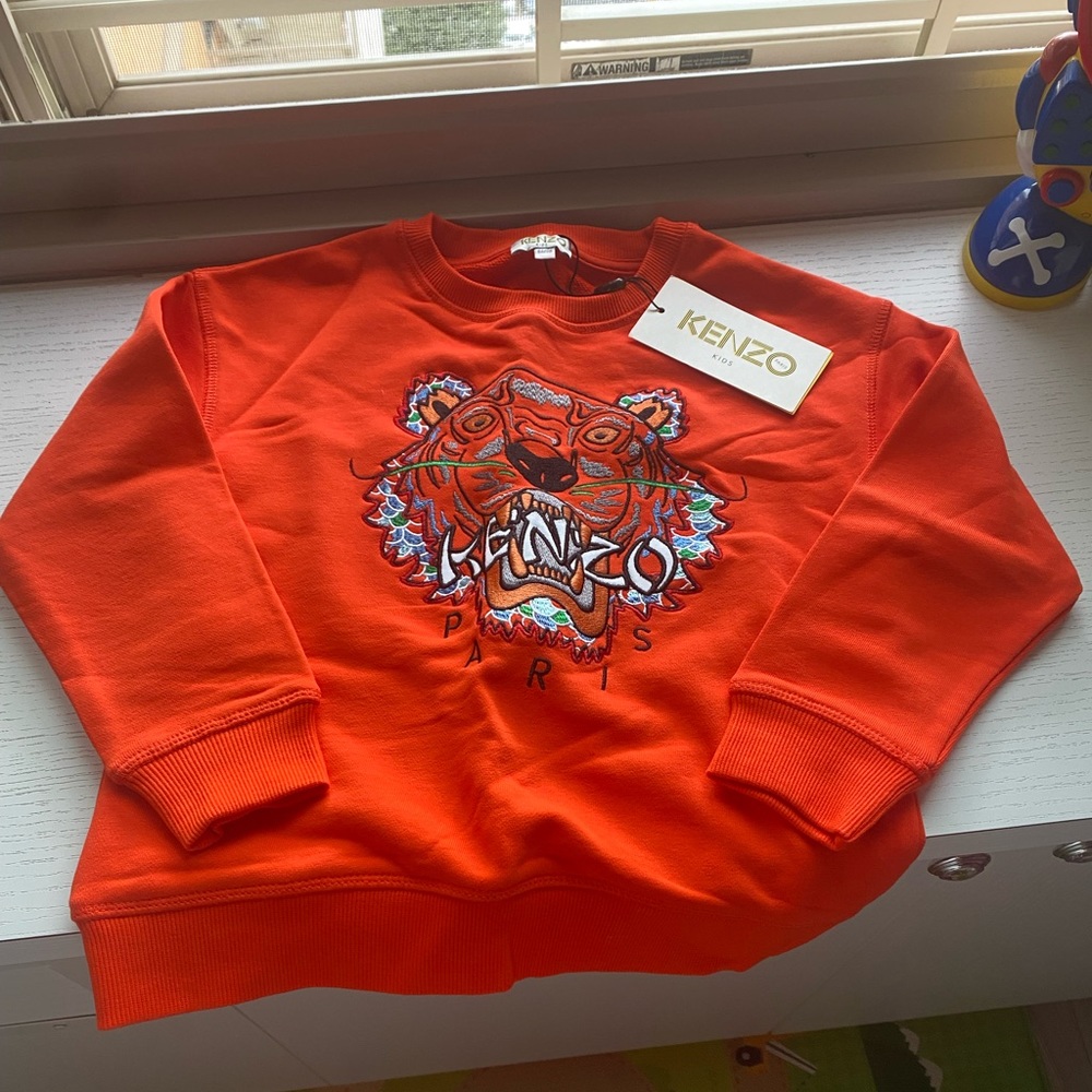 orange Kenzo Kids sweatshirt has the iconic Tiger embroidery size 116cm/6yrs old